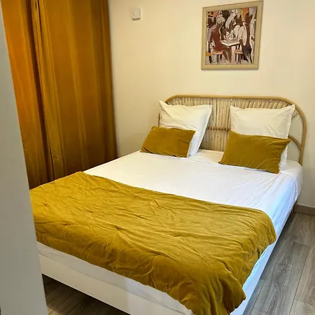 à Appartement *